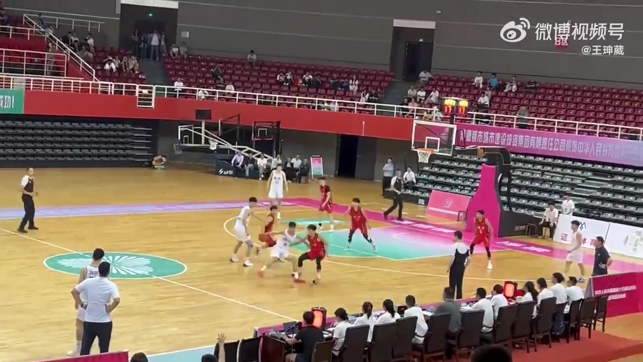 ?昨日全运会预赛四川队打到只剩4人 让伤员在场上充数完成比赛